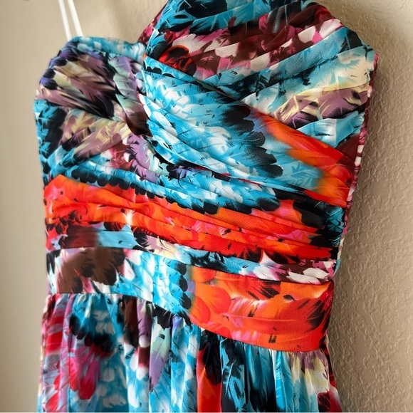 Aidan Mattox Hi Low Feather Print Strapless Chiffon Maxi Dress, size 4 - Picture 4 of 15